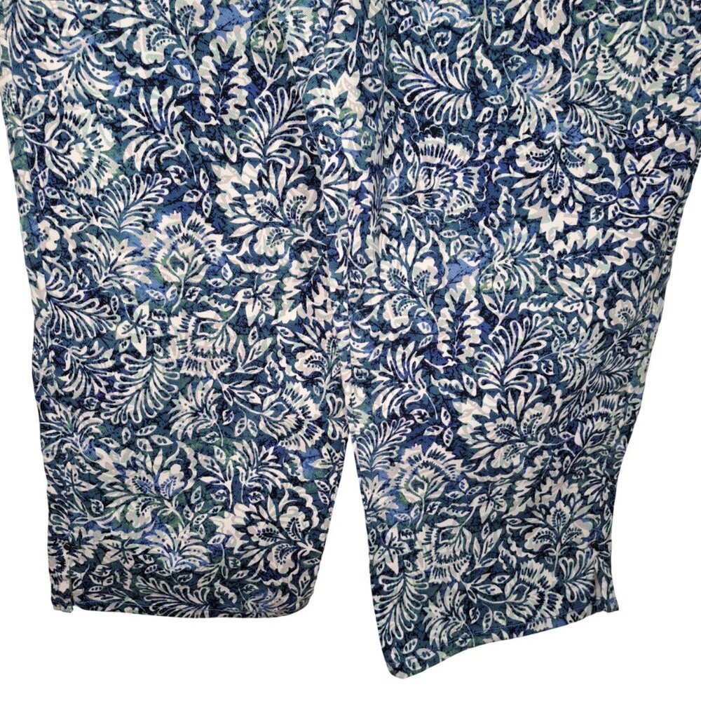 NEW Gloria Vanderbilt Blue and White Print Amanda Capri Size 14 - Picture 6 of 9